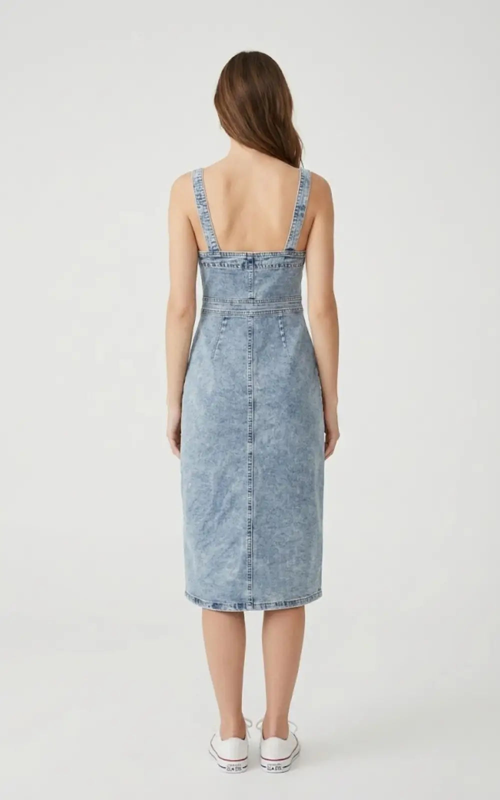 Robe Salopette en Jean Élégante Boutonée